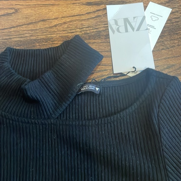 Zara black knit off the shoulder top - Picture 3 of 6